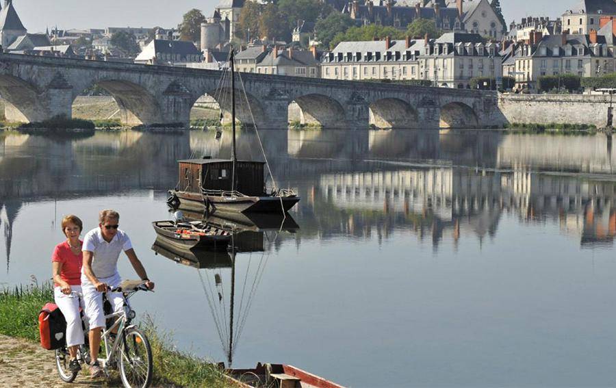 loire à vélo au départ d'orléans